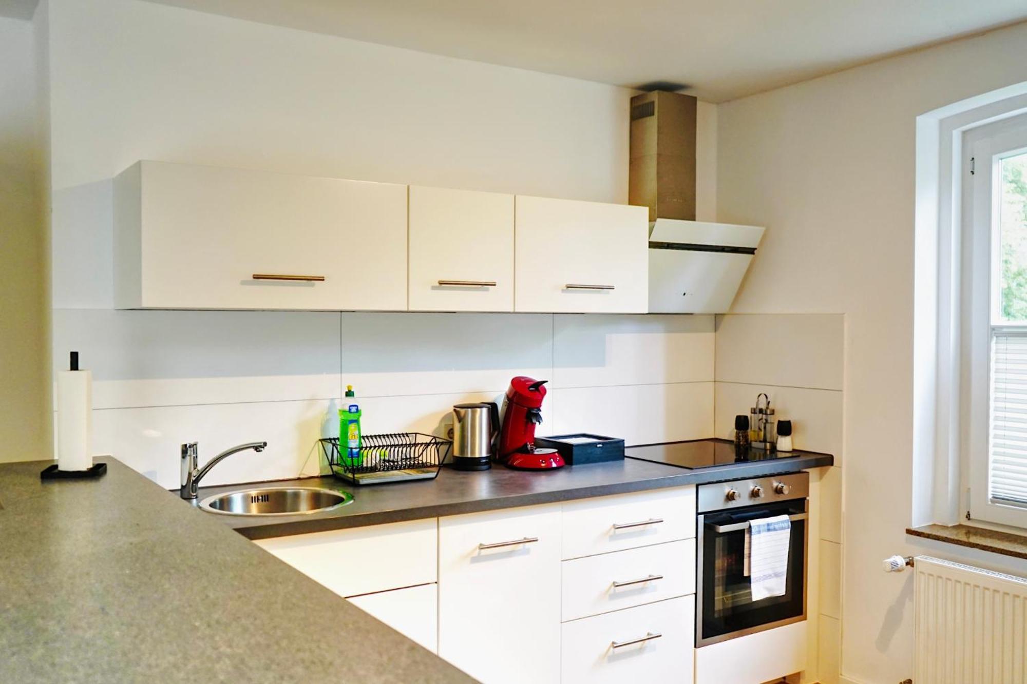 Stilvolles Apartment In Stadtnaehe-Parkplatz- 4 Personen- Balkon Wolfsburg Eksteriør bilde