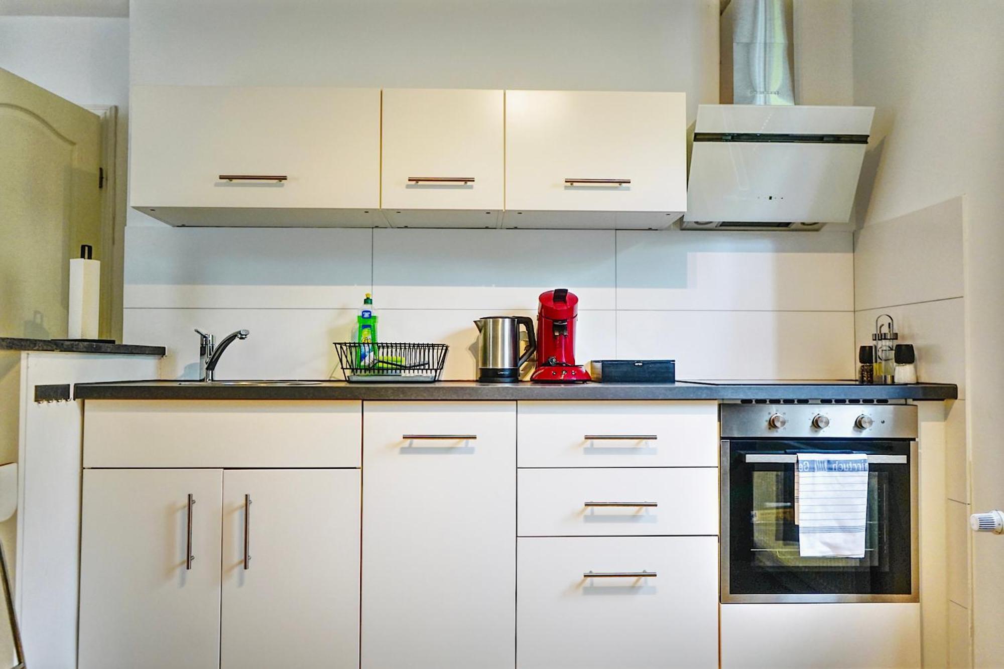 Stilvolles Apartment In Stadtnaehe-Parkplatz- 4 Personen- Balkon Wolfsburg Eksteriør bilde